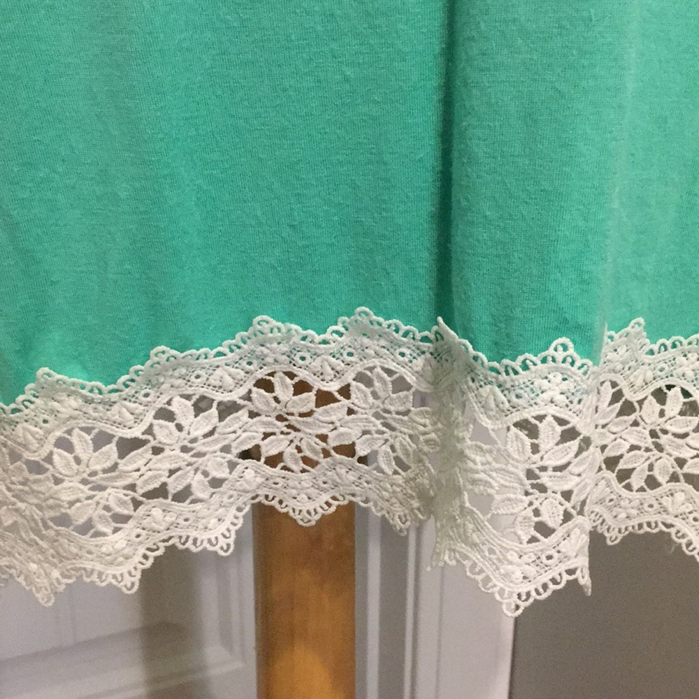 Beautiful Boutique Lace Trimmed Tunic - Picture 3 of 5